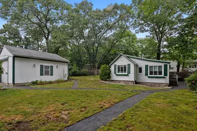 18 Bailey St, Medford, MA 02155 - Photo 1