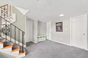 52 Oak Ridge Cir, Lynn, MA 01904 - Photo 21