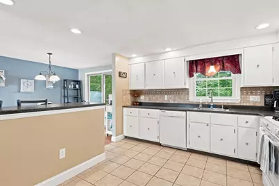 52 Oak Ridge Circle, Lynn, MA 01904 - Photo 13
