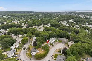 52 Oak Ridge Cir, Lynn, MA 01904 - Photo 3