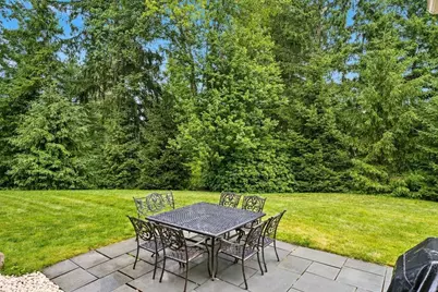 7 Davis Rd, Bedford, MA 01730 - Photo 33