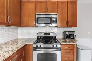 328 Beech St, Boston, MA 02131 - Photo 21