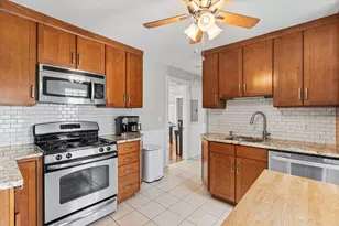 328 Beech St, Boston, MA 02131 - Photo 15