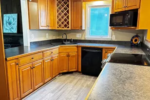 290 Center St, Pembroke, MA 02359 - Photo 3