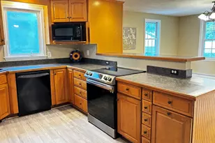290 Center St, Pembroke, MA 02359 - Photo 3