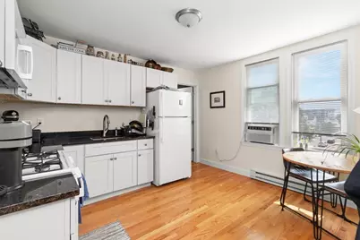 220 Middlesex Ave #5, Medford, MA 02155 - Photo 3