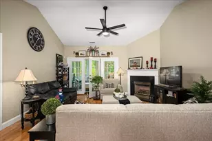 19 Cortland Grove Dr, Shrewsbury, MA 01545 - Photo 9