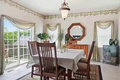 42 Jennifer Ln, Malden, MA 02148 - Photo 13