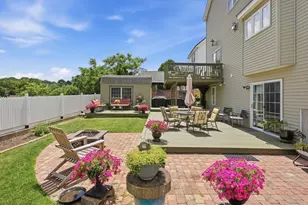 42 Jennifer Ln, Malden, MA 02148 - Photo 3