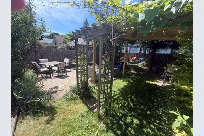 454 Chandler St, Worcester, MA 01602 - Photo 7