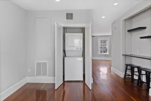 24 Emerson St, Boston, MA 02127 - Photo 11