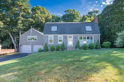 7 Stuart Pl, Westfield, MA 01085 - Photo 1