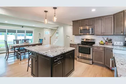 7 Stuart Pl, Westfield, MA 01085 - Photo 3