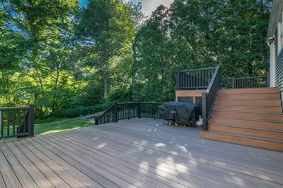 7 Stuart Pl, Westfield, MA 01085 - Photo 27