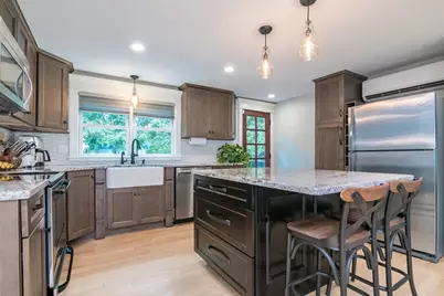 7 Stuart Pl, Westfield, MA 01085 - Photo 5