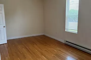 220 Middlesex Ave, Medford, MA 02155 - Photo 5