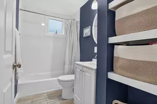 67 Florence St, Boston, MA 02131 - Photo 15