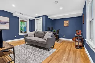 67 Florence St, Boston, MA 02131 - Photo 19