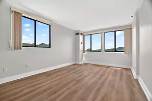 1731 Beacon St, Brookline, MA 02445 - Photo 9