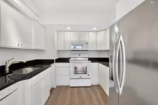 1731 Beacon St, Brookline, MA 02445 - Photo 19
