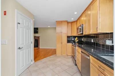 5 Perry Henderson Dr, Framingham, MA 01701 - Photo 5