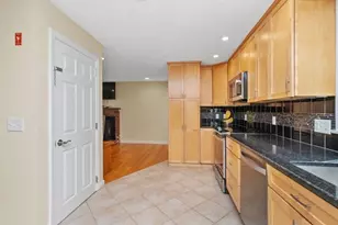 5 Perry Henderson Dr, Framingham, MA 01701 - Photo 5