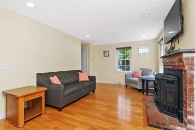 5 Perry Henderson Dr, Framingham, MA 01701 - Photo 9
