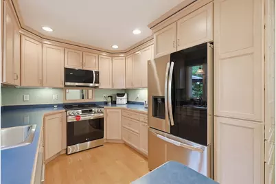 11 Weatherstone Dr #11, Worcester, MA 01604 - Photo 7