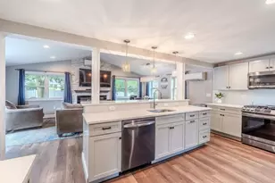 4 Will Sawyer St, Peabody, MA 01960 - Photo 7