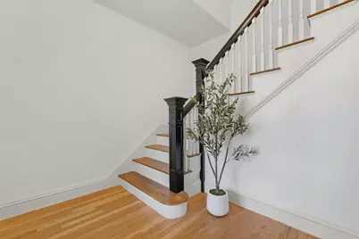 32 Ocean St, Beverly, MA 01915 - Photo 3