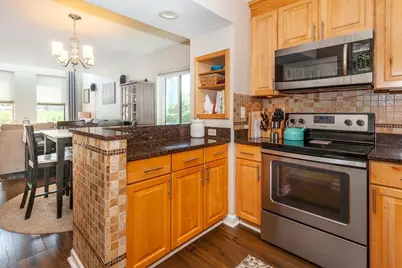 129 Governor Winthrop Rd #1A, Somerville, MA 02145 - Photo 9