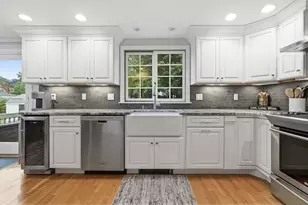 47 Brook Dr, Lynnfield, MA 01940 - Photo 7