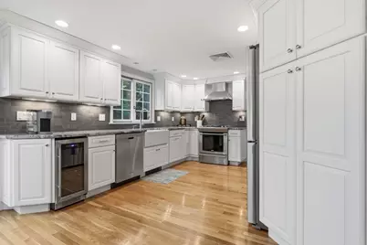 47 Brook Drive, Lynnfield, MA 01940 - Photo 5