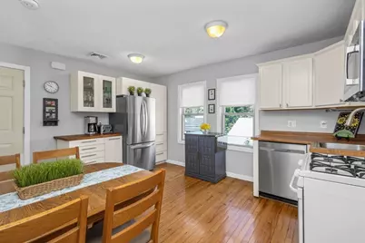 35 Austin St #3, Norwood, MA 02062 - Photo 9