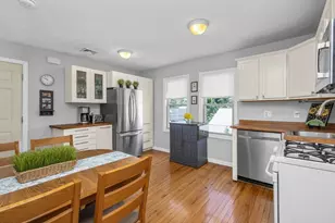35 Austin St, Norwood, MA 02062 - Photo 9