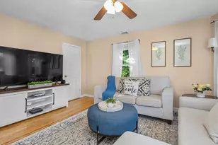 35 Austin St, Norwood, MA 02062 - Photo 3