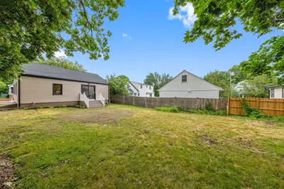 29 Fairfield Street, Medford, MA 02155 - Photo 5