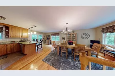 233 Tispaquin St, Middleborough, MA 02346 - Photo 3