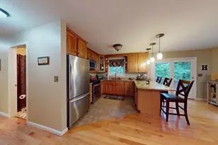 233 Tispaquin St, Middleborough, MA 02346 - Photo 5