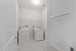 250 Martins Lndg, North Reading, MA 01864 - Photo 27