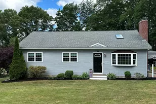 15 McIntosh Rd, Chelmsford, MA 01824 - Photo 1