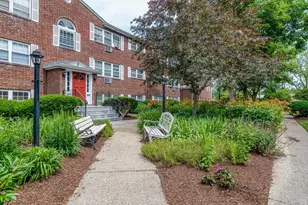 11 Cass St, Boston, MA 02132 - Photo 17