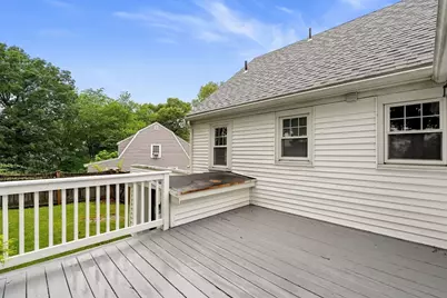 19 Cunningham Cir, Waltham, MA 02453 - Photo 35