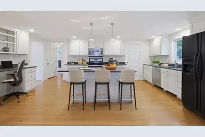 103 John Carver Rd, Reading, MA 01867 - Photo 9