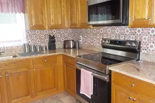 9 Fairway Ln, Blackstone, MA 01504 - Photo 5