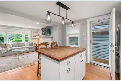 85 Broad, Walpole, MA 02081 - Photo 7
