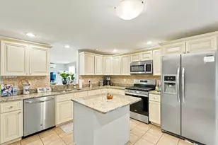 58 Wedgewood Dr, Holliston, MA 01746 - Photo 21