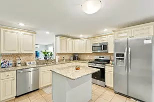 58 Wedgewood Dr, Holliston, MA 01746 - Photo 7