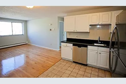 14 Murdock #3-2, Somerville, MA 02144 - Photo 1