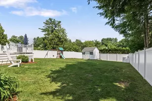 22 Homestead Rd, Lynnfield, MA 01940 - Photo 29